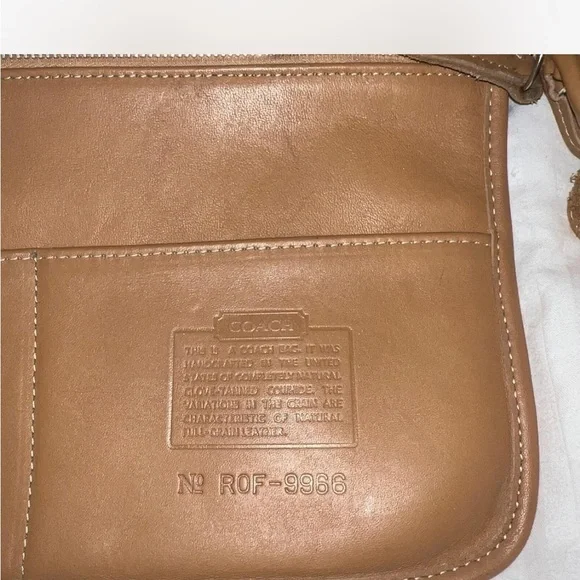 Vintage Coach 9966 Legacy Zip - Picture 6 of 7